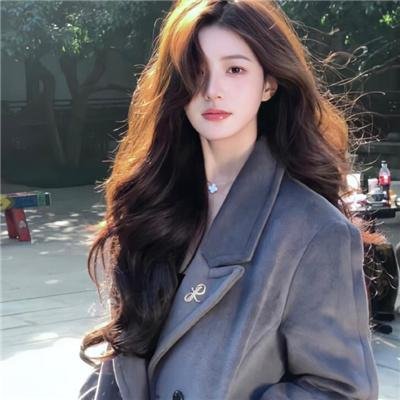 驼背人与舞女封面